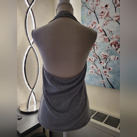 Black and White Striped Top - Picture 5 of 7